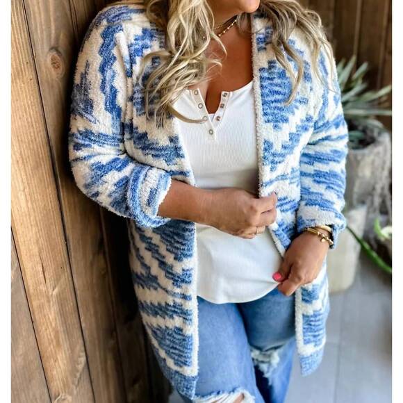 BLAKELEY Sweaters - NEW BLAKELEY aztec cozy cardigan in blue